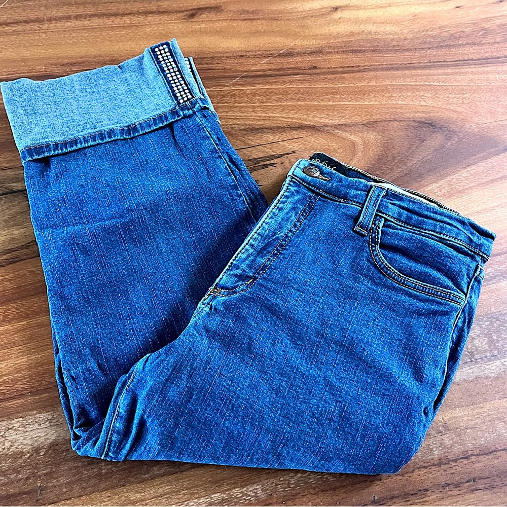 NYDJ  Women’s Cropped Cuffed Rhinestone Jeans Size 10 Blue Statement Feminine
